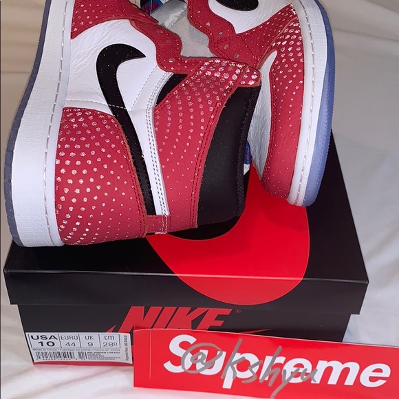 *SOLD* Jordan 1 Retro High Spider-Man Origin Story - Picture 4 of 8